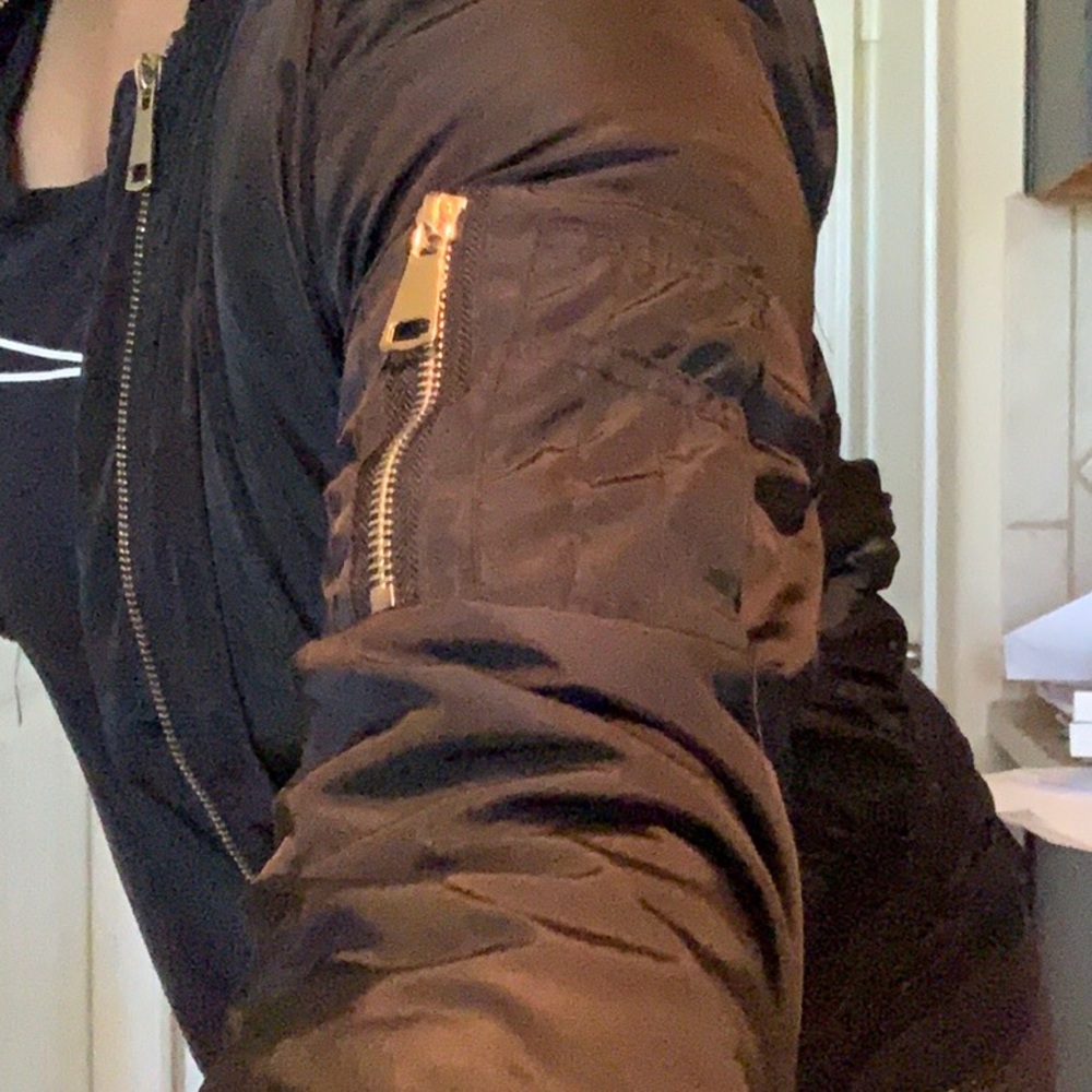 Women’s black bomber jacket - Picture 8 of 8